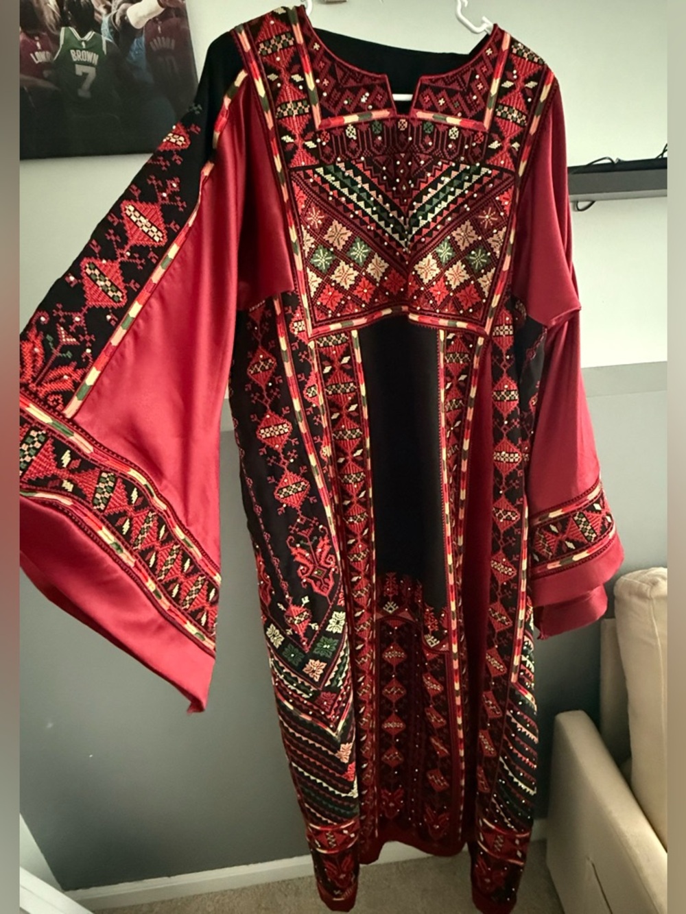 Palestinian Thobe